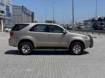 للبيع تويوتا Fortuner 2008