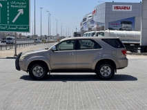 للبيع تويوتا Fortuner 2008