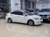 للبيع هونداي Accent 2016