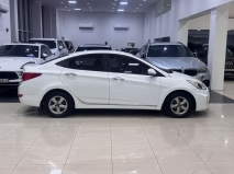 للبيع هونداي Accent 2016