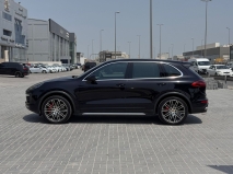 للبيع بورش Cayenne turbo 2015
