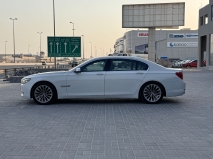 للبيع بي ام دبليو 7 Series 2011