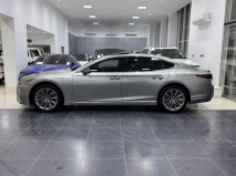 للبيع لكزس LS 2018