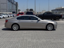 للبيع بي ام دبليو 750 2012