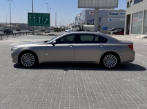 للبيع بي ام دبليو 750 2012