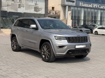 للبيع جيب Grand Cherokee 2016