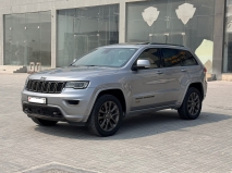 للبيع جيب Grand Cherokee 2016