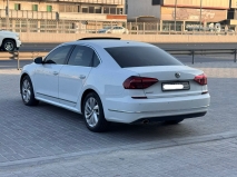 للبيع فولكس واجن Passat  2018