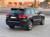 للبيع جيب Grand Cherokee 2015