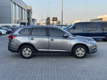 للبيع متسوبيشي Outlander 2020