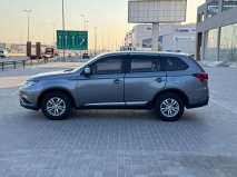 للبيع متسوبيشي Outlander 2020