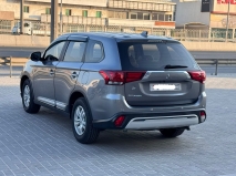 للبيع متسوبيشي Outlander 2020