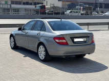 للبيع مرسيديس C class 2009