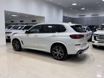 للبيع بي ام دبليو X5M 2019