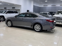 للبيع لكزس ES 2015