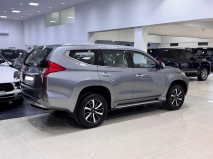 للبيع متسوبيشي Magna 2016