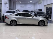 للبيع لكزس IS 2017