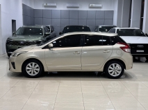 للبيع تويوتا Yaris 2015
