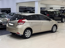 للبيع تويوتا Yaris 2015