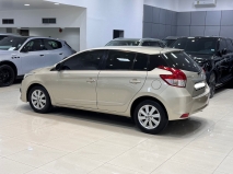 للبيع تويوتا Yaris 2015