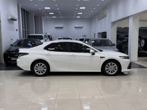 للبيع تويوتا camry 2023