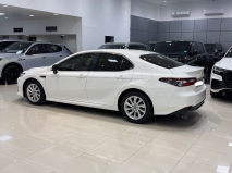 للبيع تويوتا camry 2023