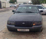 للبيع فورد Crown Victoria 2004