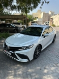 للبيع تويوتا camry 2021
