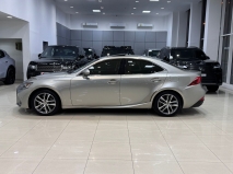 للبيع لكزس IS 2017