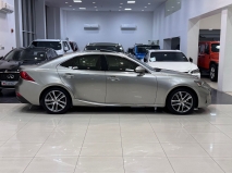 للبيع لكزس IS 2017