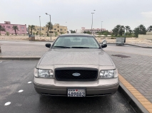 للبيع فورد Crown Victoria 2011