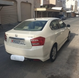 للبيع هوندا المدينة 2012