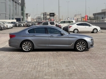 للبيع بي ام دبليو 520 2018