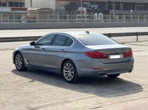 للبيع بي ام دبليو 520 2018