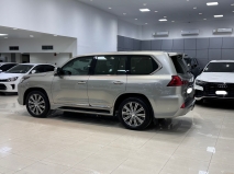 للبيع لكزس LX 2017