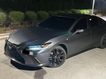 للبيع لكزس ES 2023