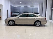 للبيع فولكس واجن Passat  2017