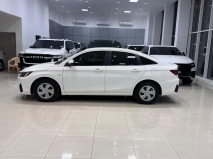 للبيع تويوتا Yaris 2023