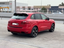 للبيع بورش Cayenne S 2014