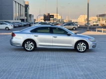 للبيع فولكس واجن Passat  2018