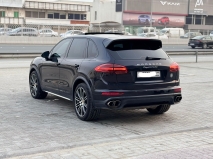 للبيع بورش Cayenne turbo 2015 item thumb 7