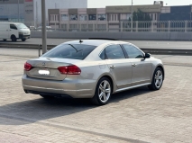 للبيع فولكس واجن Passat  2014 item thumb 8