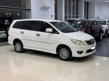 للبيع تويوتا Innova 2013