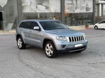 للبيع جيب Grand Cherokee 2013