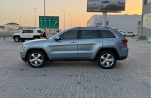 للبيع جيب Grand Cherokee 2013 item thumb 4