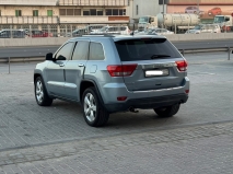للبيع جيب Grand Cherokee 2013 item thumb 7