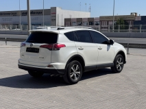 للبيع تويوتا RAV4 2018 item thumb 8