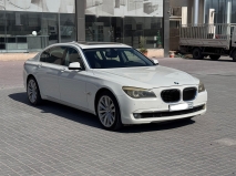 للبيع بي ام دبليو 740 2011