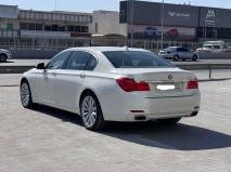 للبيع بي ام دبليو 740 2011