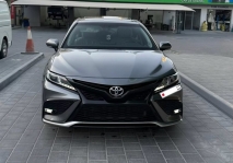 للبيع تويوتا camry 2024